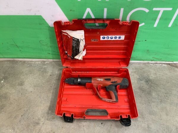 UNRESERVED Hilti DX460 Nail Gun