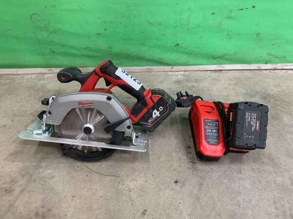 UNRESERVED Milwaukee HD18 Cordless Skill Saw c/w 2 x Batteries & Charger