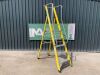 UNRESERVED Clow 5 Step Fibreglass Podium Ladder - 3