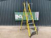 UNRESERVED Clow 5 Step Fibreglass Podium Ladder - 3