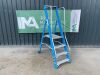 UNRESERVED Lyte 4 Step Fibreglass Podium Ladder - 3