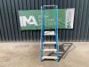 UNRESERVED Lyte 4 Step Fibreglass Podium Ladder - 2