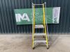 UNRESERVED Clow 3 Step Fibreglass Podium Ladder - 2