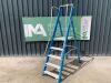 UNRESERVED Lyte 5 Step Fibreglass Podium Ladder