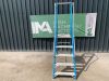 UNRESERVED Lyte 5 Step Fibreglass Podium Ladder - 2