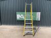 UNRESERVED Clow 5 Step Fibreglass Podium Ladder - 2