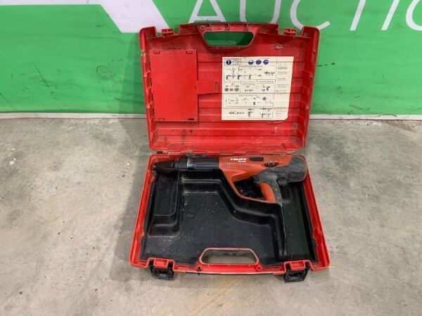 UNRESERVED Hilti DX460 Nail Gun