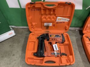 UNRESERVED Spit Pulse 700E Concrete Nail Gun