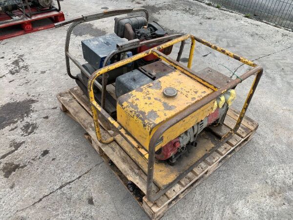 Pallet of 2 x Generators (For parts)
