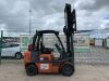 2002 Nissan 2.5T LPG Forklift c/w Duplex Mast and Sideshift - 3