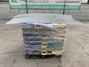 Pallet/Crate of Plastic Storage Boxes/Bins with Wall Mounts