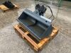 2012 3-4 Ton Hydraulic Tilt Bucket c/w Bolt & Cutting Edge (40mm Pin)