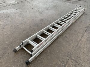 Tubesca Triple Stage Aluminium Ladder