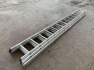 Tubesca Triple Stage Aluminium Ladder