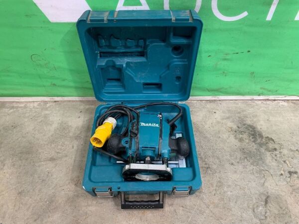 UNRESERVED Makita RP0900 110V Router