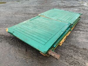  Sets Of 4 Potatoe Store Doors (4.06M x 2.9M)