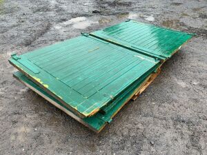 Sets Of 4 Potatoe Store Doors (4.06M x 2.9M)