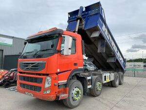 2011 Volvo FM420 8x4 Tipper