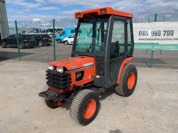 Kubota B2410 HST Compact Tractor c/w Grass Tyres