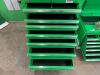 UNRESERVED Portable 26" Tool Chest c/w Top & Bottom Drawers - 3