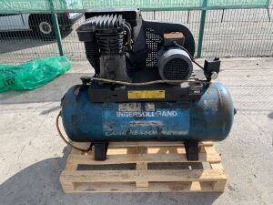 UNRESERVED Ingersoll-Rand Screw Compressor