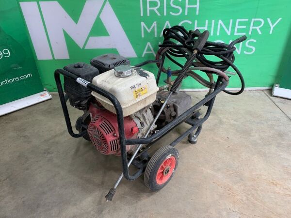 UNRESERVED Honda GX390 Portable Petrol Power Washer c/w Hose & Lance