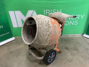 UNRESERVED Belle 110V Cement Mixer