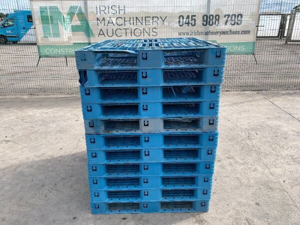 11 x Plastic Euro Pallets