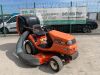 UNRESERVED 2000 Kubota TG1860 Hydrostatic Diesel Mower c/w GCD 300 Collector - 4