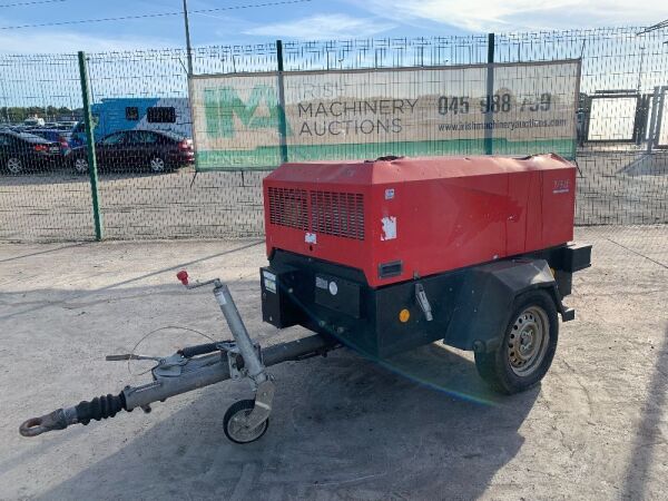 UNRESERVED 2011 Ingersoll-Rand 731E Fast Tow Diesel Compressor/Generator