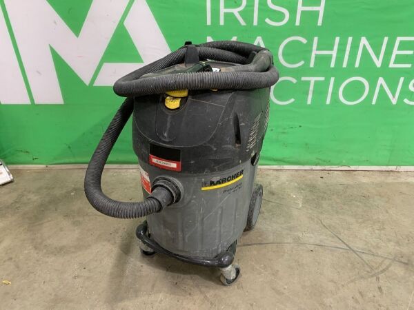 UNRESERVED Karcher NT45/1 110V Portable Vacuum
