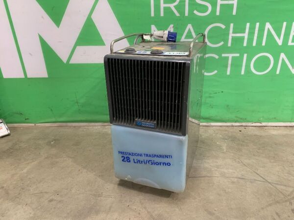 UNRESERVED Olimpia 110V Dehumidifer