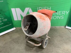 UNRESERVED 2014 Belle Minimix 150 Petrol Cement Mixer