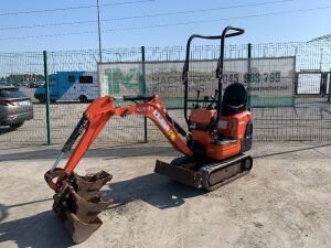 2016 Kubota K008-3 Mini Excavator c/w 3 x Buckets