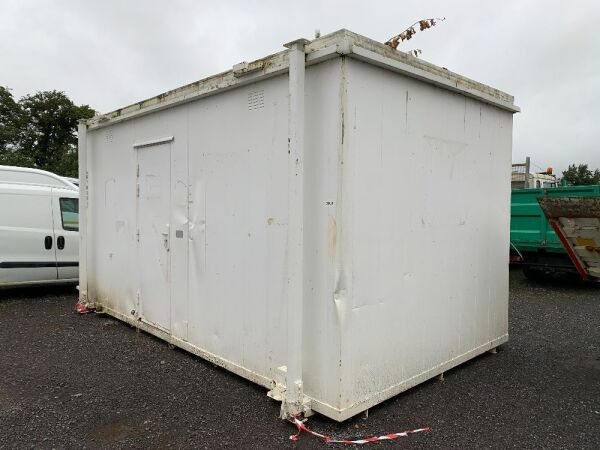 24FT x 10FT Toilet Block - 3 x Cubicles