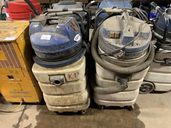 UNRESERVED 2 x 110v Vacuums