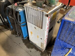 UNRESERVED Caloret Porta-Dry Dehumidifier