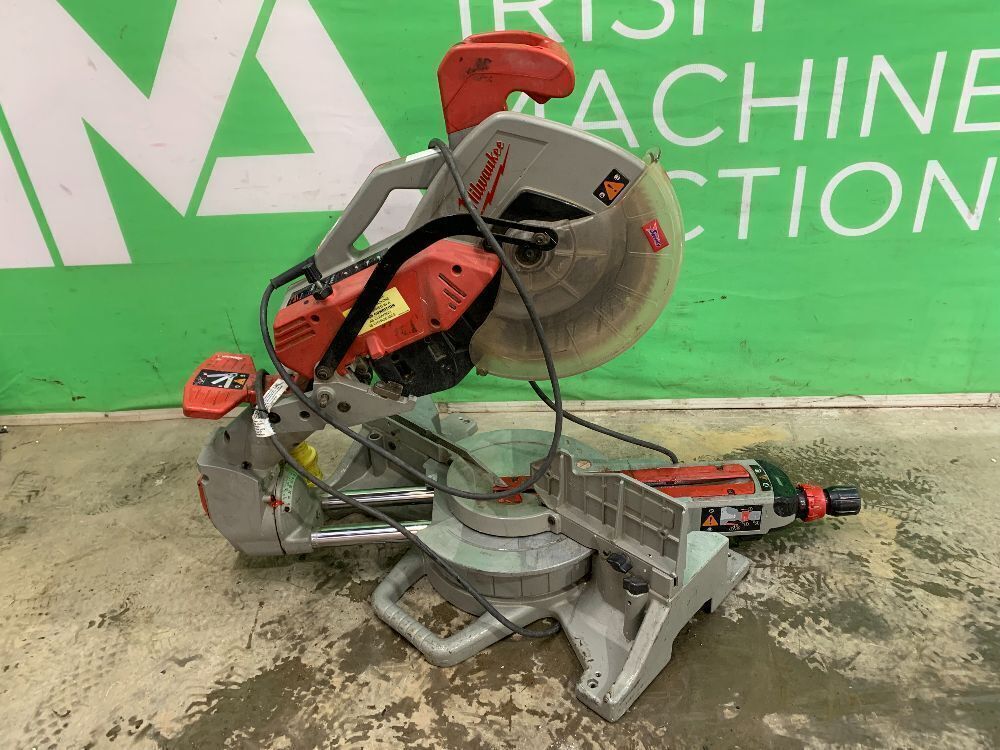 Milwaukee 110v outlet mitre saw