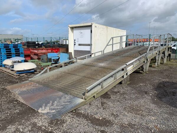 UNRESERVED 5 Piece Electric Loading Ramp (3 Phase)