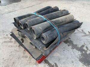 UNRESERVED Pallet Of Heavy Duty Rubber Mats