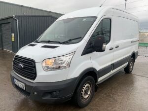 UNRESERVED 2014 Ford Transit Custom 350 Van