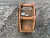 16" Trench Bucket 60mm Pin - 5