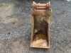 16" Trench Bucket 60mm Pin