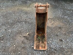 11" Trench Bucket 45mm Pin