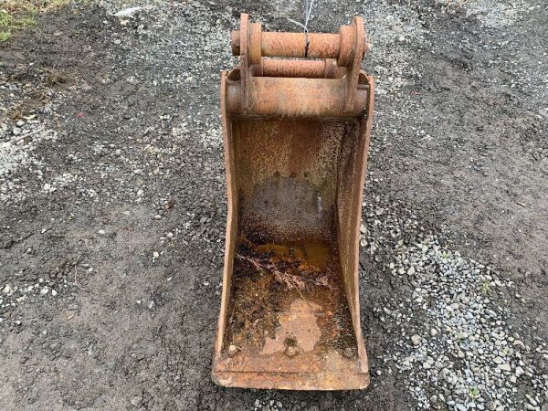 16" Trench Bucket 60mm Pin