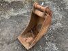 16" Trench Bucket 60mm Pin - 2