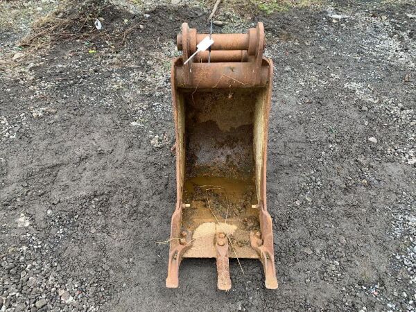 16" Trench Bucket 60mm Pin