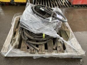 UNRESERVED Pallet To Contain Large Hydraulic Hosing