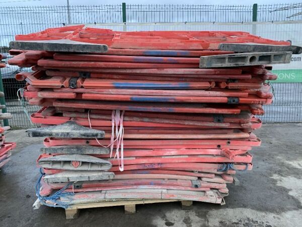 UNRESERVED Approx 30 Road Barriers On Pallet