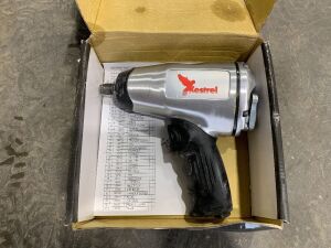 UNRESERVED Kestral 1/2" Impact Wrench